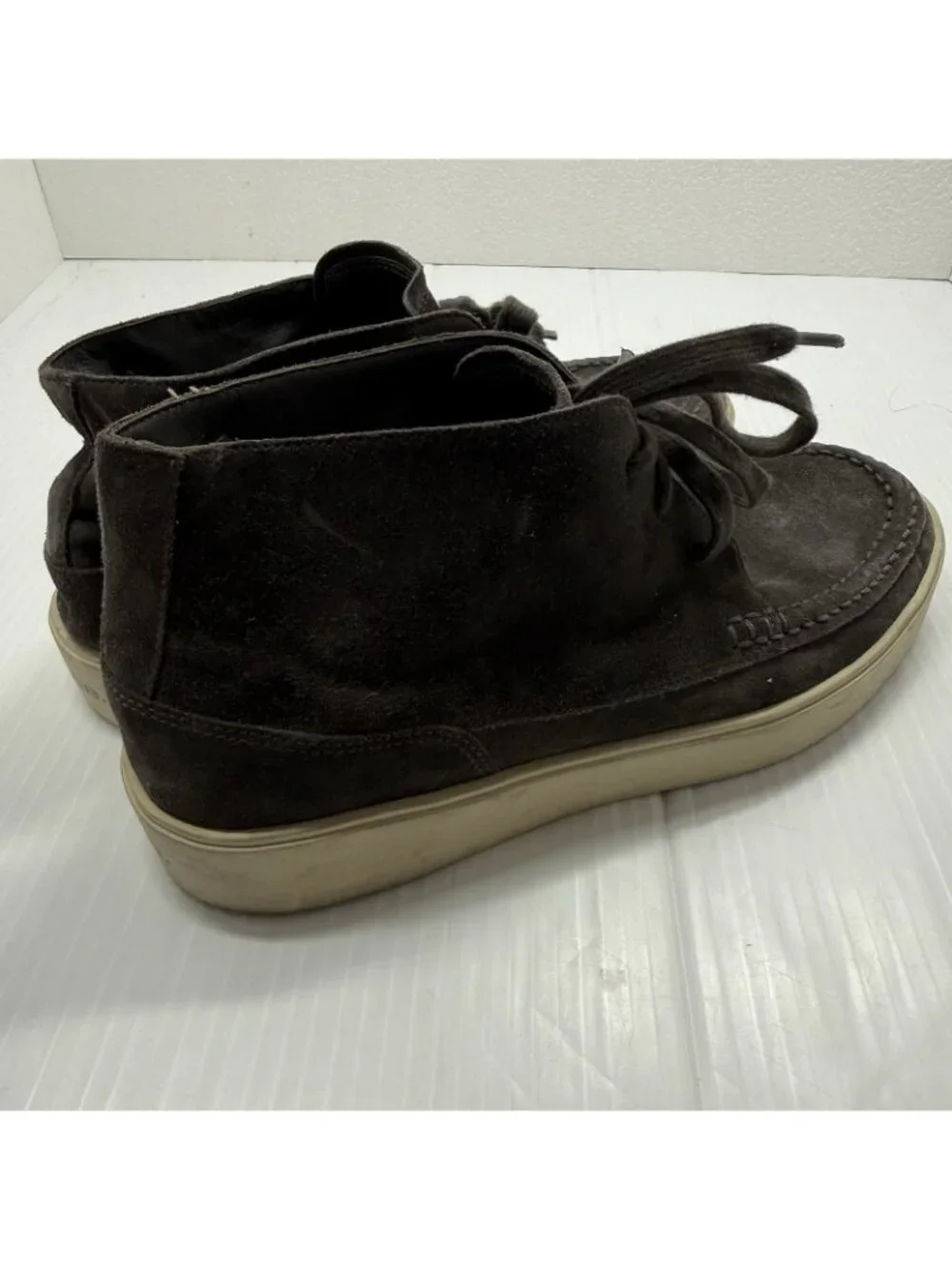 Vince Mens Suede Chukka Boots Size 7.5 Grey Moc Toe Minimalist Streetwear